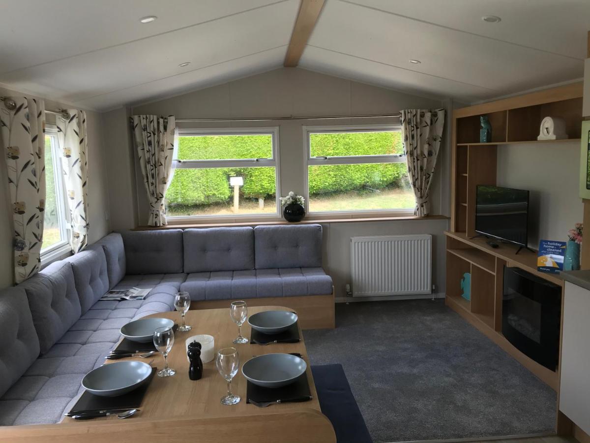 Exclusive 3 Bedroom Caravan, Sleeps 8 People At Parkdean Newquay Holiday Park, Cornwall, Uk Eksteriør bilde