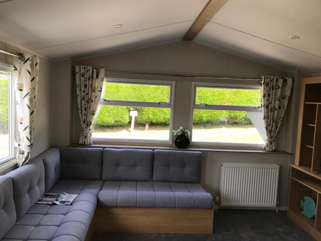 Exclusive 3 Bedroom Caravan, Sleeps 8 People At Parkdean Newquay Holiday Park, Cornwall, Uk Eksteriør bilde